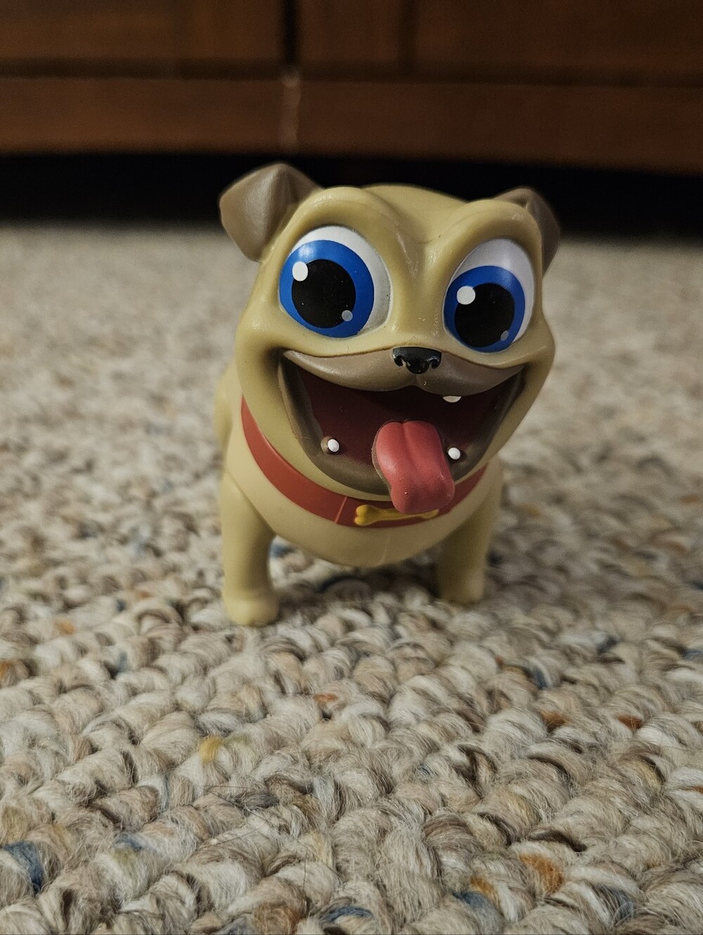 Disney Puppy Dog Pals Rolly Pug Figure